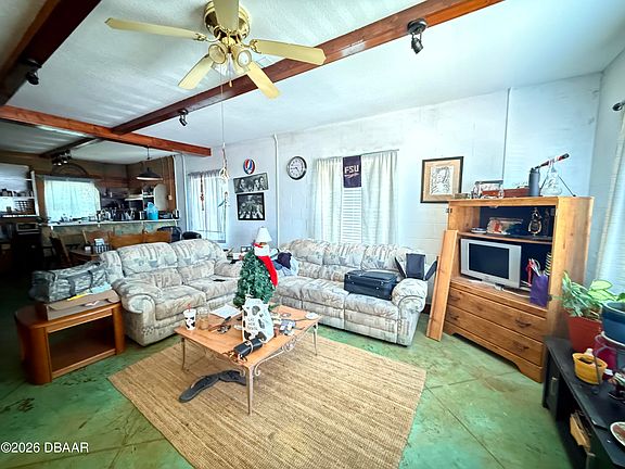 3rd image of 2308 Fern Palm Dr