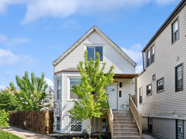 3443 W Barry Ave, Chicago, IL 60618
