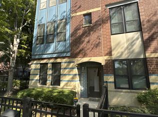 1153 N Cambridge Ave, Chicago, IL 60610