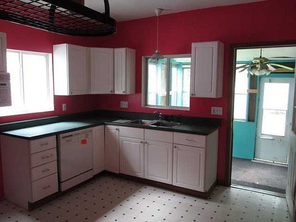 4th image of 2350 N 11th St