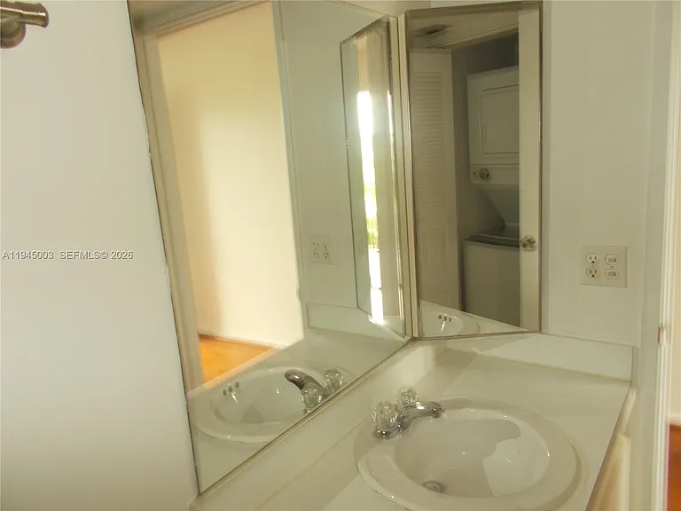 1400 SW 124th Ter #205Q — Photo 18