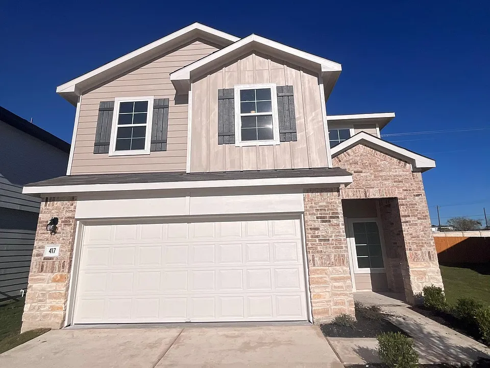 417 Lake Sweetwater Ln