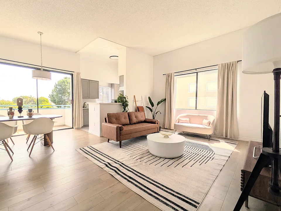 2584 S Centinela Ave #7