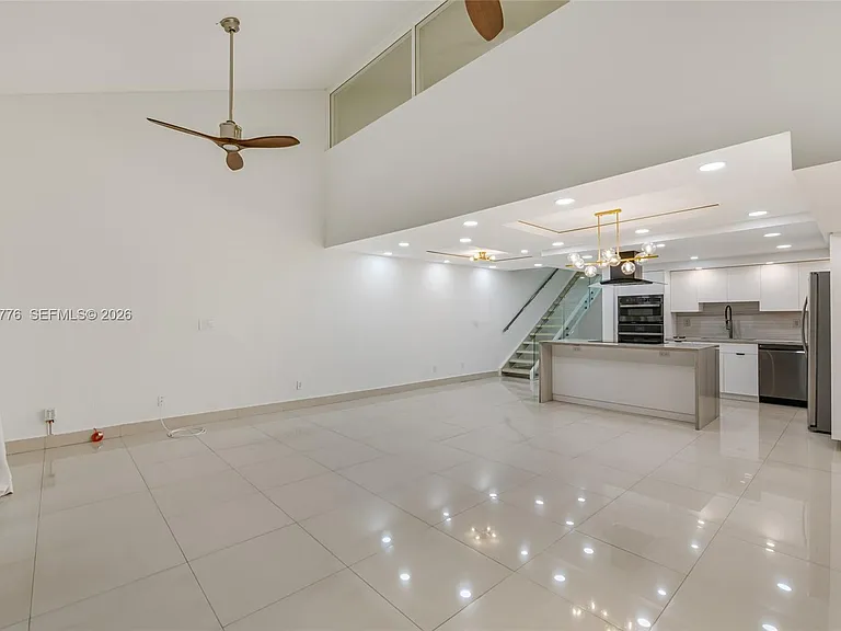 8411 SW 208th Ter — Photo 12