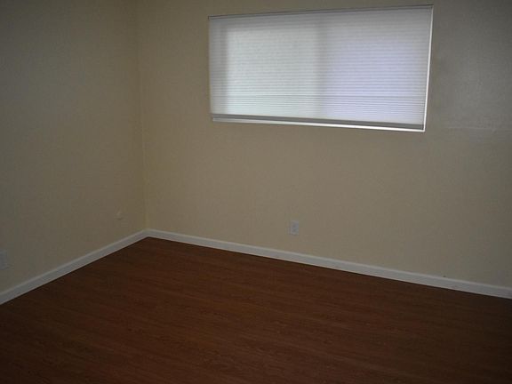 5th image of 4245 Central Ave APT 3