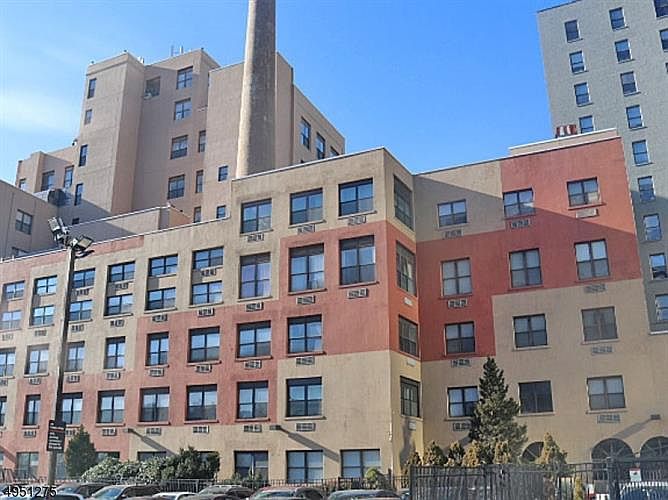 1st image of 111 Mulberry St