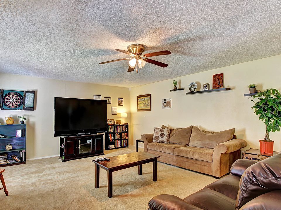 1st image of 11617 Parkfield Dr