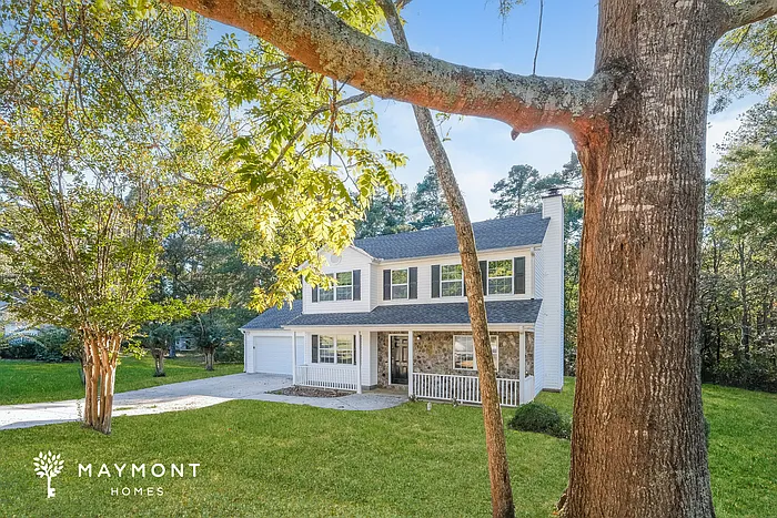 818 Burton Ridge Dr photo 1
