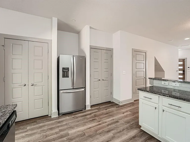 12264 Abbey Glen Ln — Photo 4