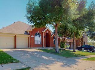 3236 Button Bush Dr, Fort Worth, TX 76244