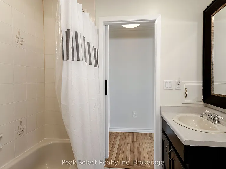 7 Hillside Ct — Photo 25