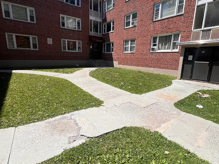 7 Marshall St #5 — Photo 5