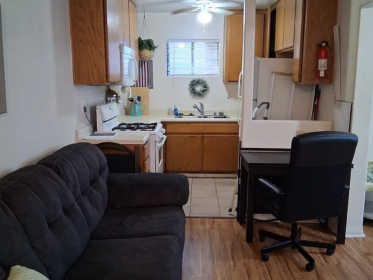 610 Olive Ave — Photo 14