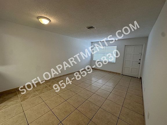 3rd image of 410 NW 35th St APT 1