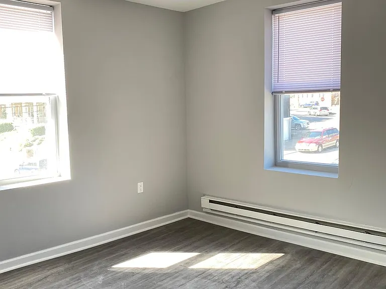 6001-6007 N 17th St #201 — Photo 15