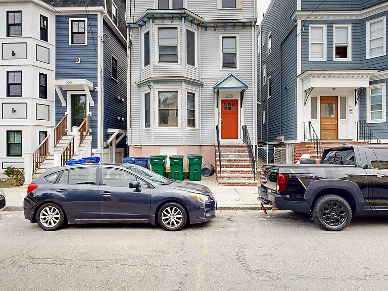 225 E Eagle St #1 — Photo 13