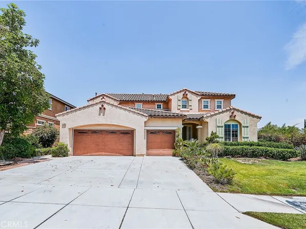 7706 Summer Day Dr, Corona, CA 92883