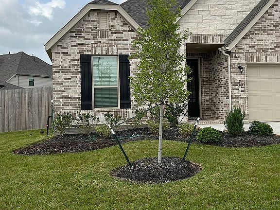 3rd image of 7623 Wrightwood Dr