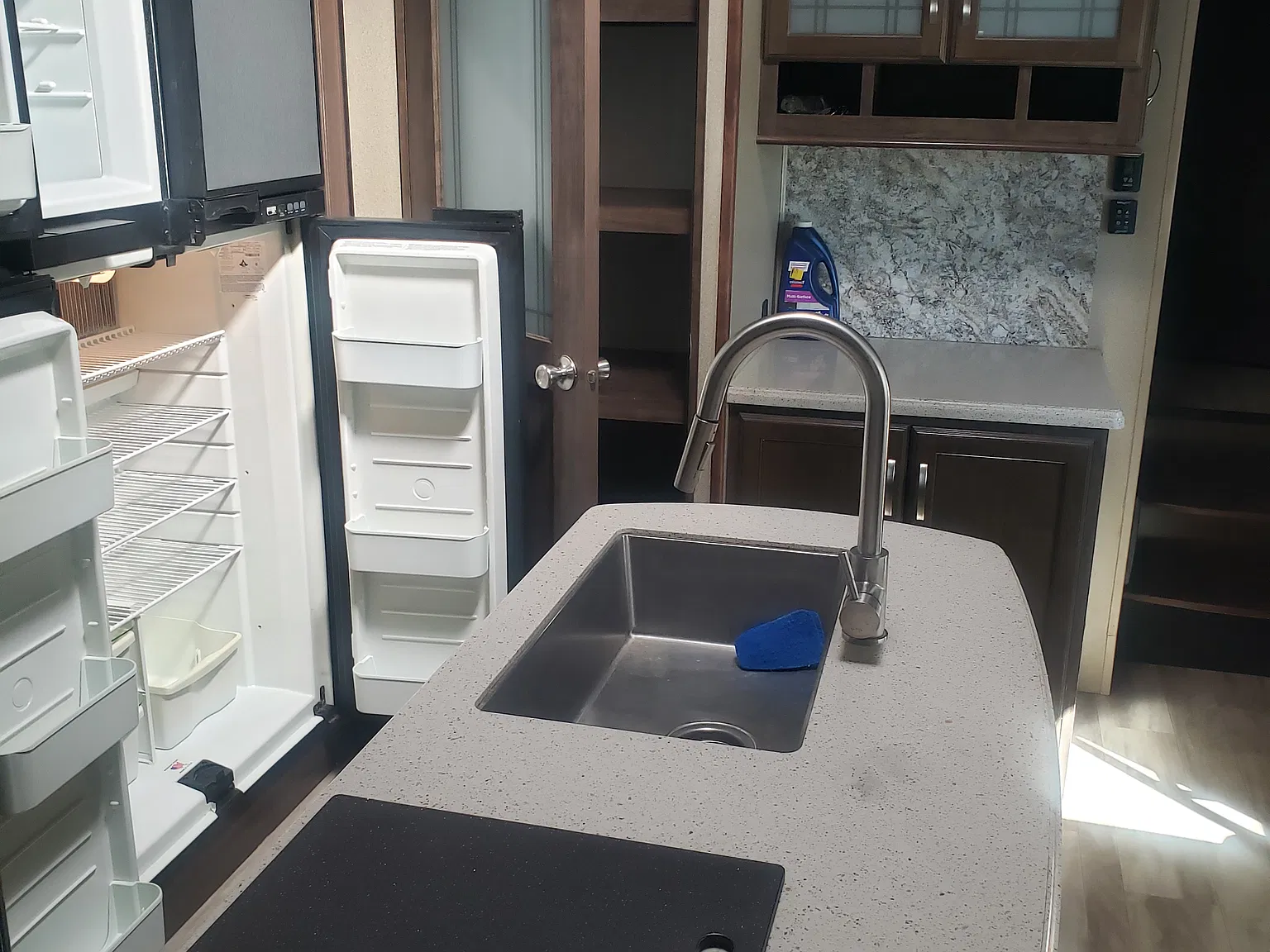 1 bed, 1.5 bath, 50 sqft, $1,150 — Photo 4