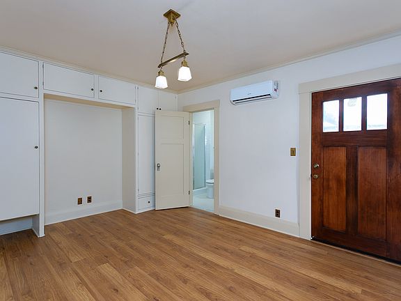3rd image of 1185 E Orange Grove Blvd APT 3