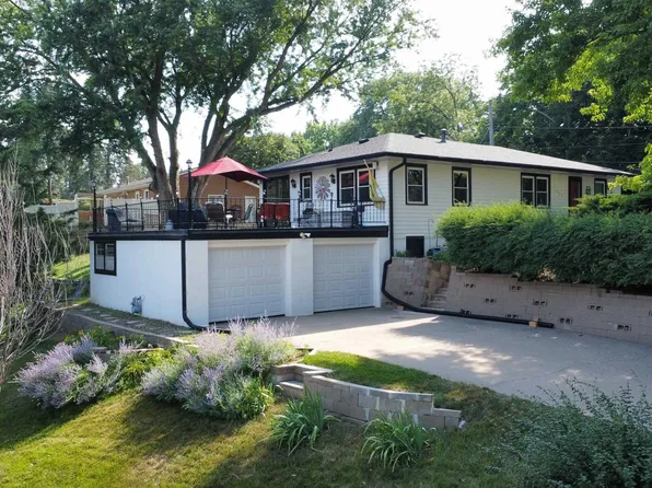 4000 W 4th St, Sioux City, IA 51103