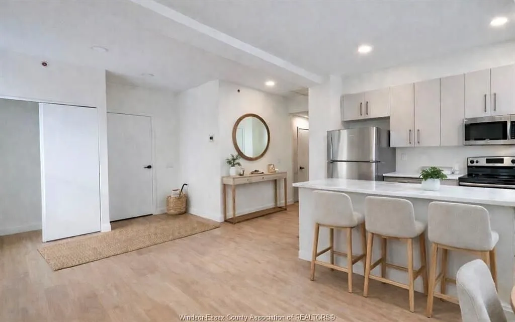 2 bed, 2.0 bath, $1,875 — Photo 2