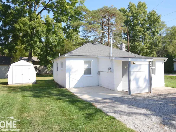 1403 Melinda St, Owosso, MI 48867