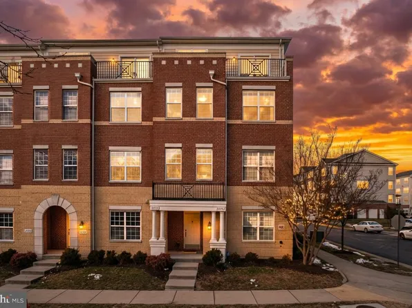 22741 Settlers Trail Ter, Ashburn, VA 20148