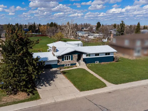 155 S #E, Raymond, AB T0K 2S0