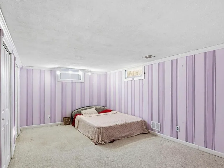 28 Bucknell Dr — Photo 11