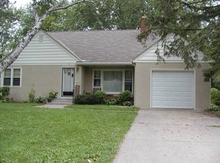 6 Homedale Rd, Hopkins, MN 55343