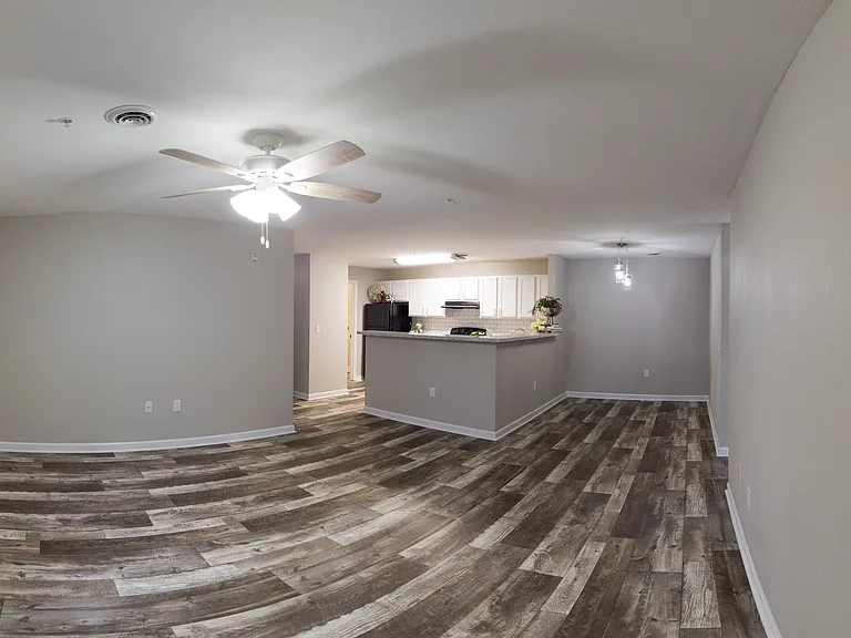 Maple Sunset Apartment Homes — Photo 84