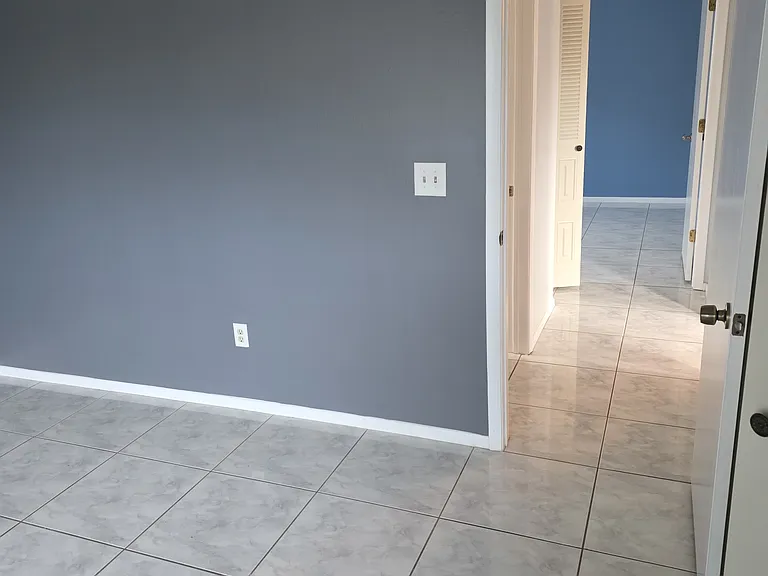 bedroom 2 showing door entrance