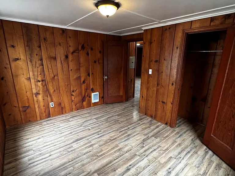 1624 S Columbia St — Photo 10