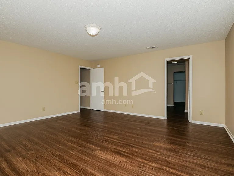 13912 Meadow Lake Dr — Photo 12
