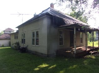201 E North St, Waynesville, IL 61778