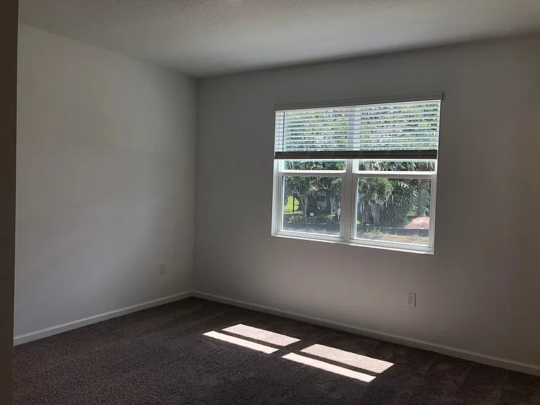 1131 Forest Gate Cir — Photo 6