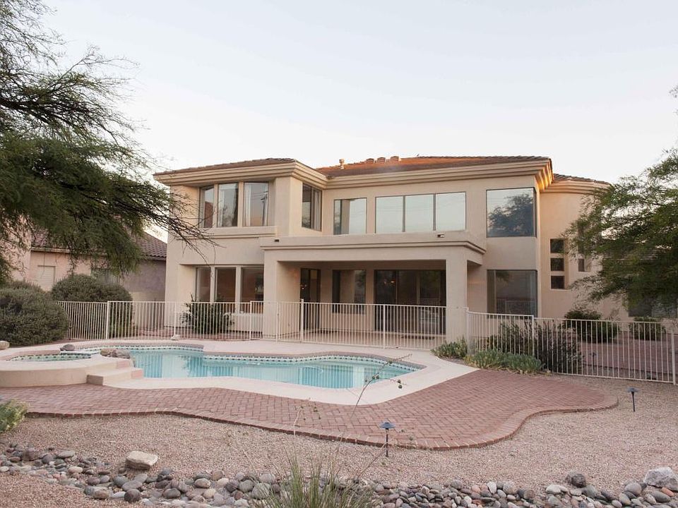 2nd image of 2358 N Catalina Vista Loop