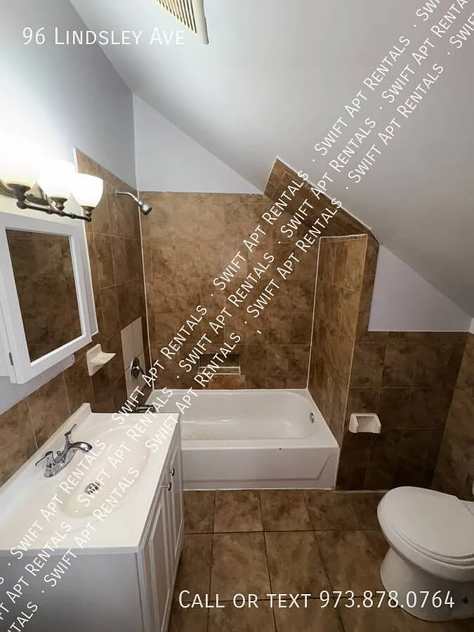 96 Lindsley Newark 2 bedroom price 1500 — Photo 1