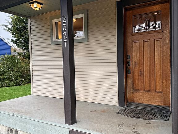 2nd image of 2327 W Mukilteo Boulevard