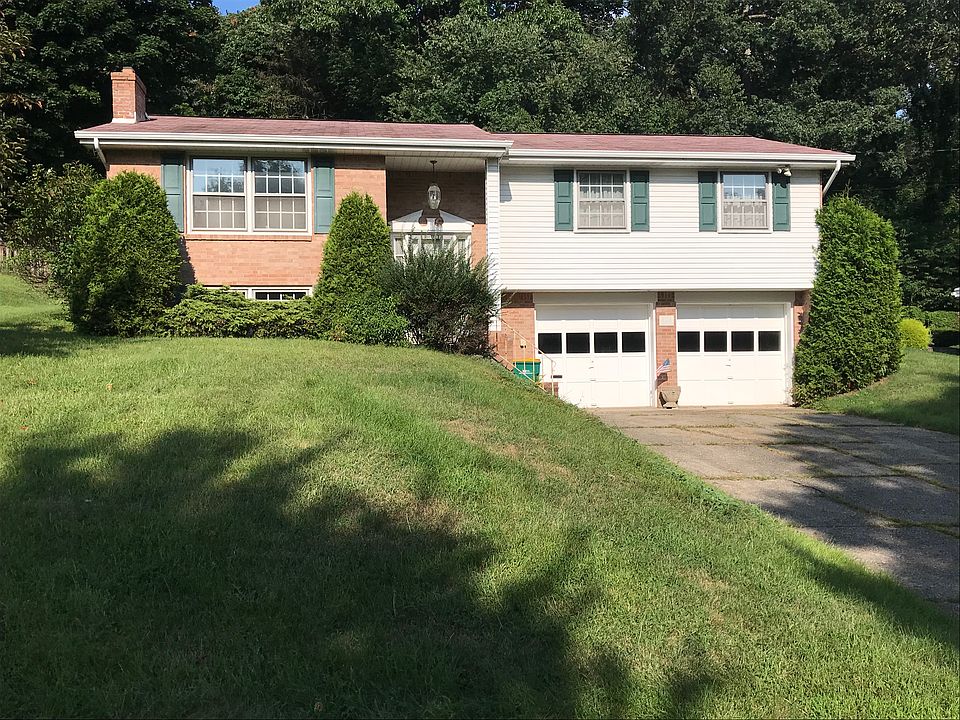 Lovely split level in NHills