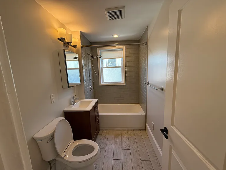 55 Iffley Rd #3 — Photo 12