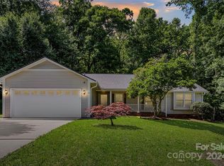 12 Southchase Dr, Fletcher, NC 28732
