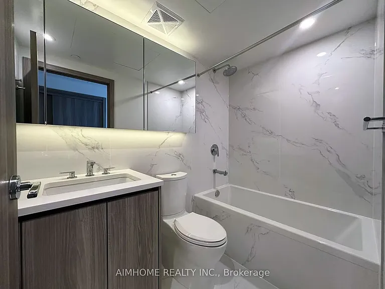 27 McMahon Dr #1705 — Photo 17