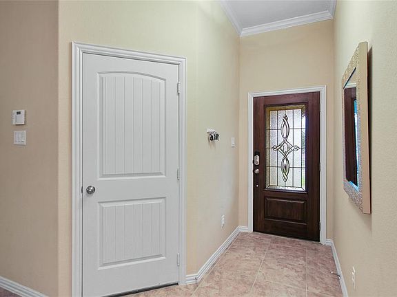 4th image of 3227 Norville Ln