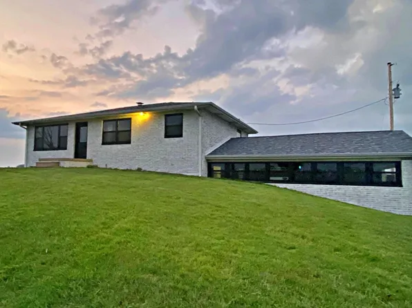 2610 E 1200 N, Elnora, IN 47529