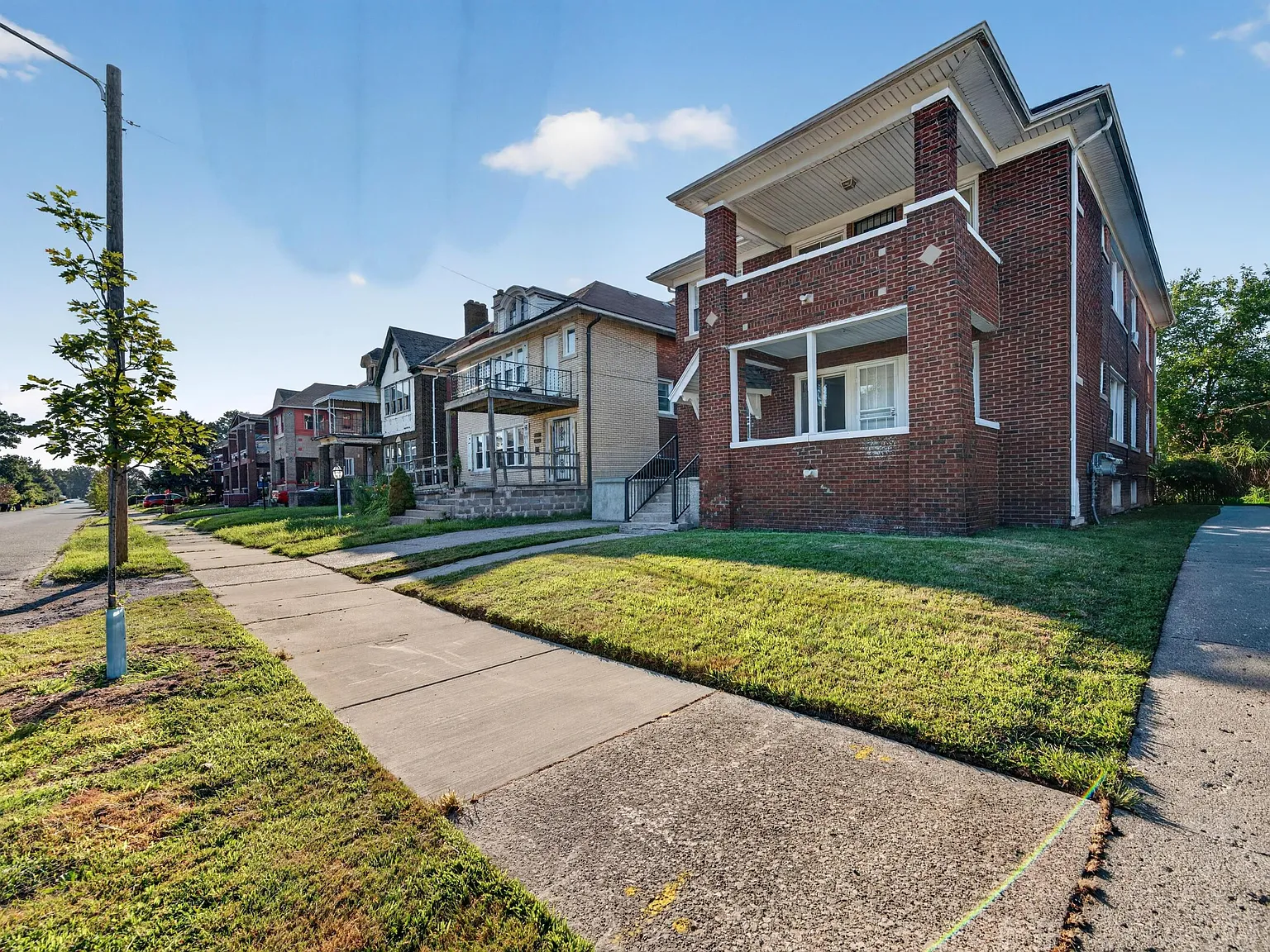 3 bed, 1.5 bath, 2872 sqft, $1,200 — Photo 4