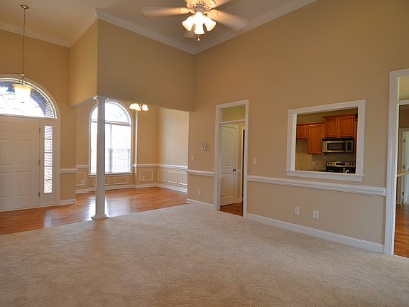 4th image of 463 Williamston Dr