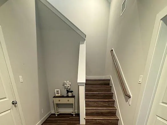 1282 N Post Oak Rd #A — Photo 2