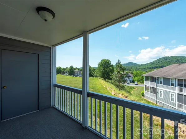 4805 Breakers Ln, Asheville, NC 28806